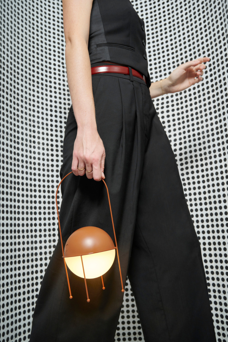 Prenosiva fenjer lampa se može poneti i kao modni detalj
